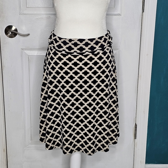 Lularoe Azure Skirt XS - Picture 9 of 16